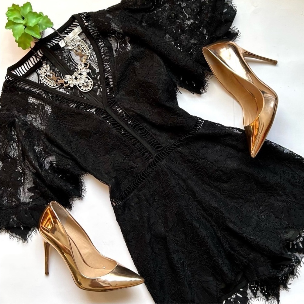 Lovers & Friends Black Lace Josephine Romper Short Flutter Sleeve Scalloped XS